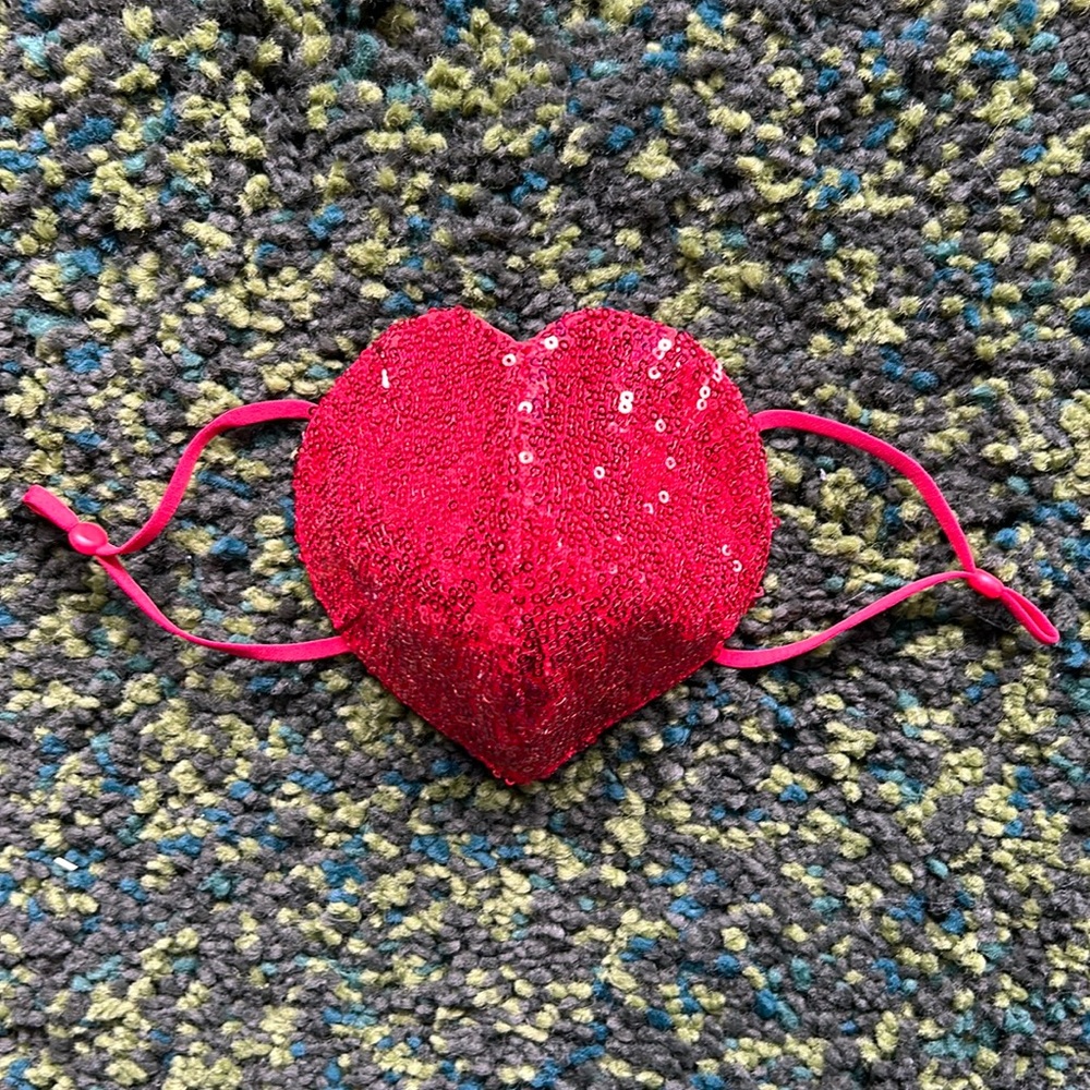 Nordstrom Red Heart-Shaped Sequin Face Mask